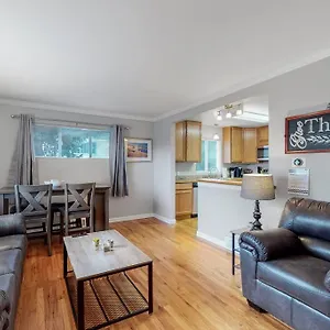 https://upper-103-2-bedroom-unit-in-denver-with-2-king-bed.seedenverhotels.com