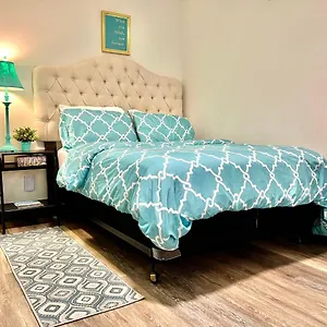 https://micro-studio-apartment-in-university-district-seattle.seattlehotelsites.com