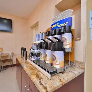 Hotel Express Laguardia Airport, An Ihg, New York